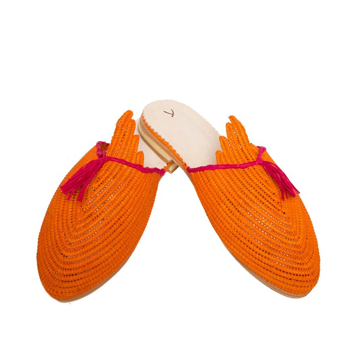 Raffia Slippers with Tassle in Orange, Pink from Abury
