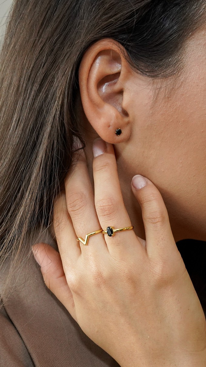 Perfect 'V' | Ring | Gold from AdornPay