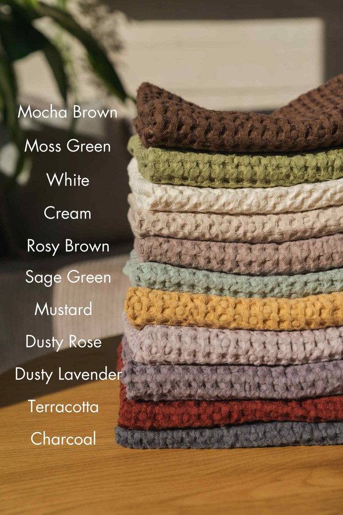 Linen waffle blanket in Moss Green from AmourLinen