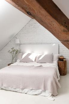 Linen waffle bed throw in Cream via AmourLinen