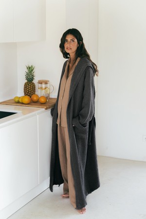 Waffle bathrobe SNUGGLE in Charcoal from AmourLinen