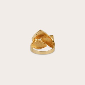 Triangle ring 14ct gold from Ana Dyla