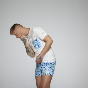 AS tee ss DD blue dots pocket from arctic seas