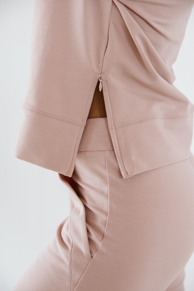 Sweatshirt / Misty Rose from Audella Athleisure