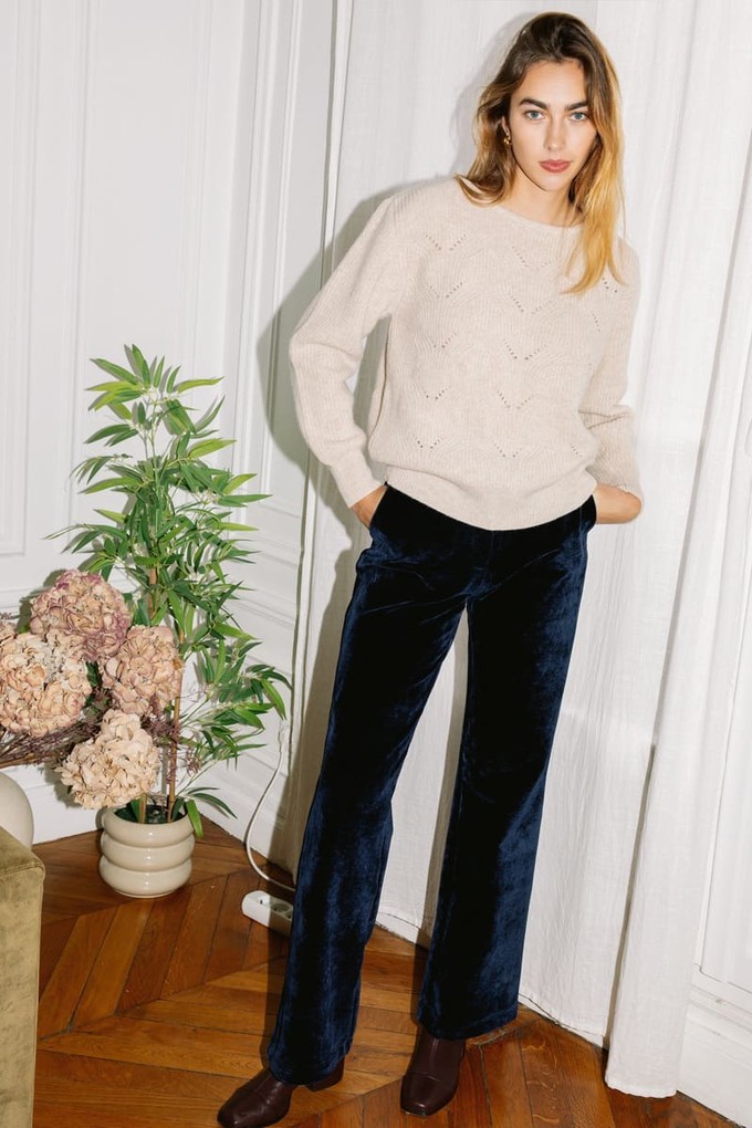 Sweater Idesia beige from avani apparel