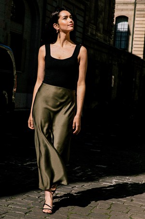 Skirt Iris green from avani apparel