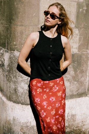 Top Lilas black from avani apparel