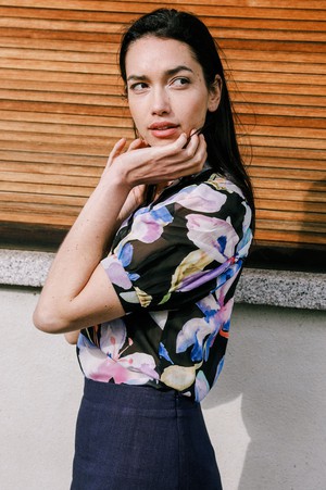 Blouse Magnolia black from avani apparel