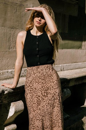 Skirt Iris leopard from avani apparel