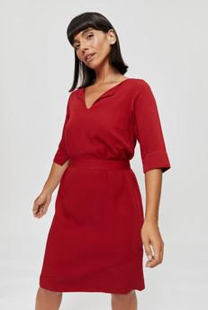 Catherine | Kleid mit optionalem Gürtel in Rot via AYANI