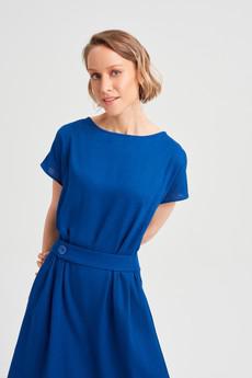 Sati | Sommerkleid mit Rundhalsausschnitt in Rot via AYANI