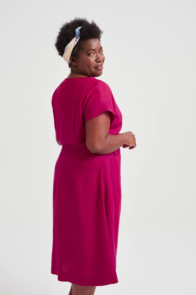 Sati | Sommerkleid mit Rundhalsausschnitt in Rot from AYANI