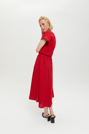 Nane | Leinenkleid mit kurzen Ärmeln in Rot from AYANI