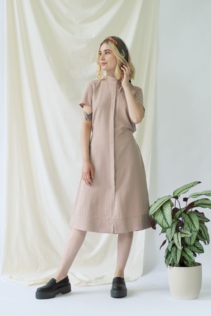 Melanie | Hemdkleid mit kurzen Ärmeln in Rosa from AYANI