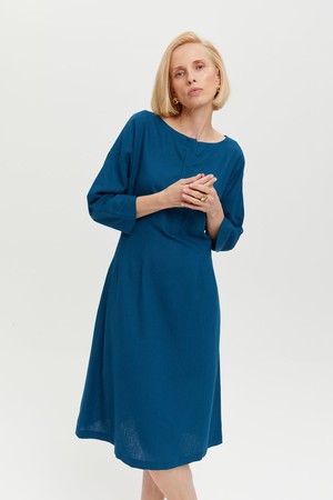 Lusin | Midi-Leinenkleid mit Knopfleiste in Petrol-Blau from AYANI