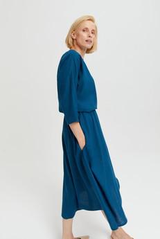 Nane | Leinenkleid mit 3/4 Ärmeln in Petrol-Blau via AYANI