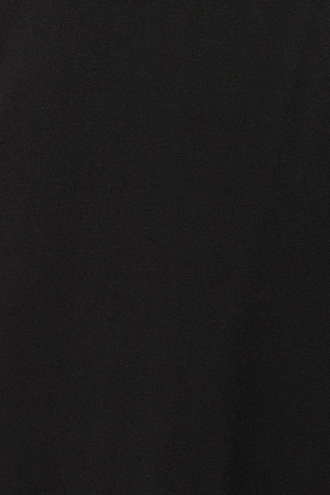 Amy | Midikleid mit Bleistiftrock und Ausschnittdetail in Schwarz from AYANI