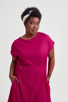 Sati | Sommerkleid mit Rundhalsausschnitt in Rot via AYANI