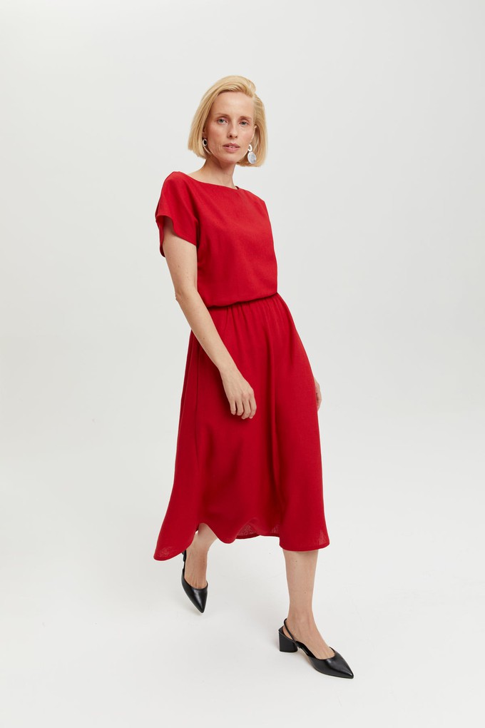 Nane | Leinenkleid mit kurzen Ärmeln in Rot from AYANI