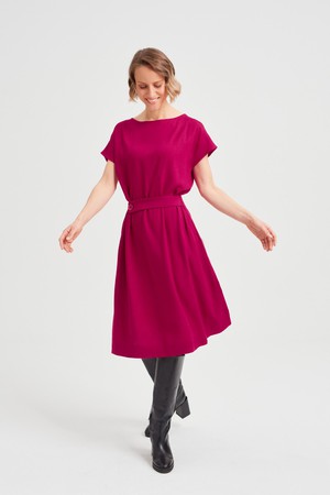 Sati | Sommerkleid mit Rundhalsausschnitt in Rot from AYANI
