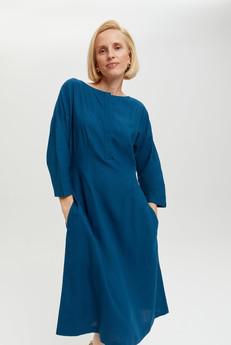 Lusin | Midi-Leinenkleid mit Knopfleiste in Petrol-Blau via AYANI