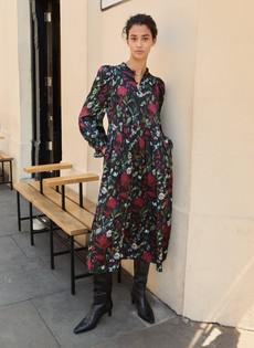 Grace Printed Midi Dress via Baukjen