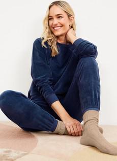 Siobahn Velour Organic Sweatshirt via Baukjen