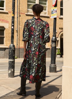 Grace Printed Midi Dress from Baukjen