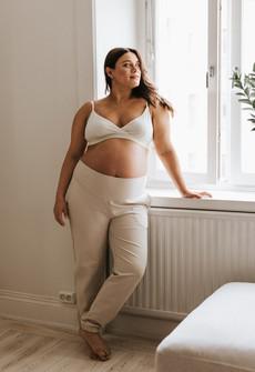 Umstandsjogginghose - Light Beige via Boob Design