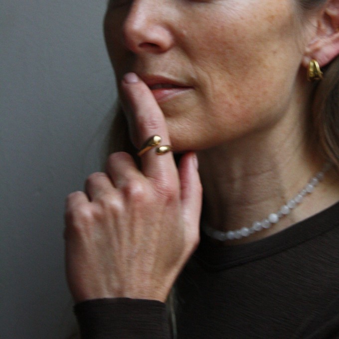 THE ONA RING - solid gold from Bound Studios