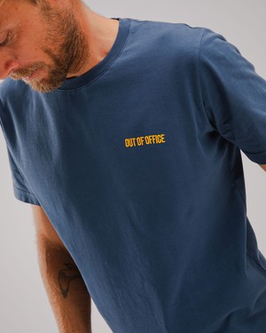 Out of Office T-shirt Blau from Brava Fabrics