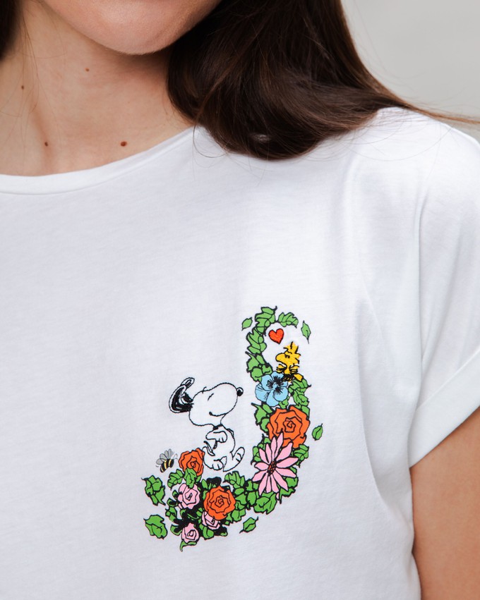 Peanuts Flowers Scoop Tee White from Brava Fabrics