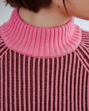 Bicolor Woll Cropped Sweater Pink from Brava Fabrics