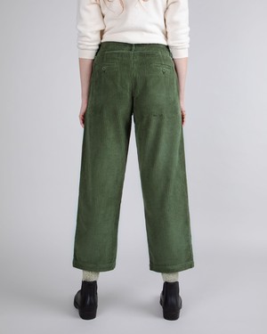 Cordhose mit Bundfalte Stone Green from Brava Fabrics