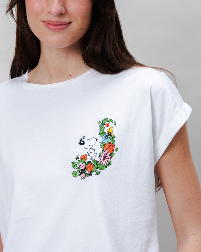 Peanuts Flowers Scoop Tee White from Brava Fabrics