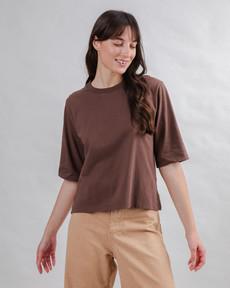 Bombon Label Squared T-Shirt Braun via Brava Fabrics