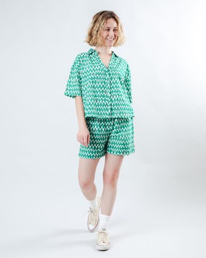 Sunset Cropped Bluse Grün from Brava Fabrics