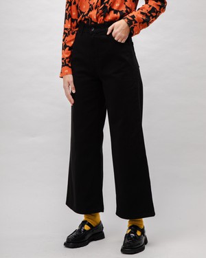 5 Pocket Hose Black from Brava Fabrics