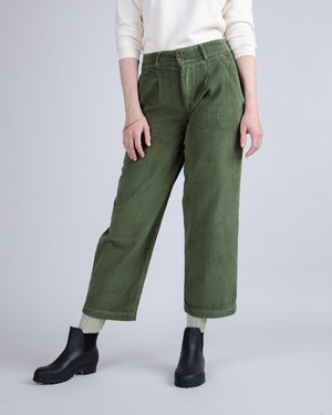 Cordhose mit Bundfalte Stone Green from Brava Fabrics