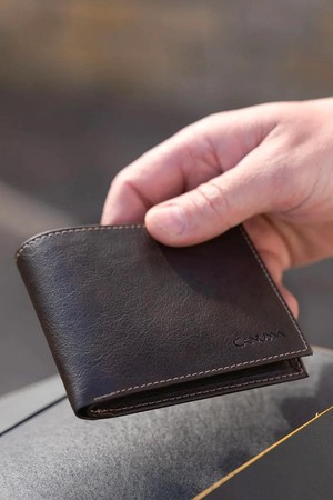 Slim wallet - Brown B2B from CANUSSA