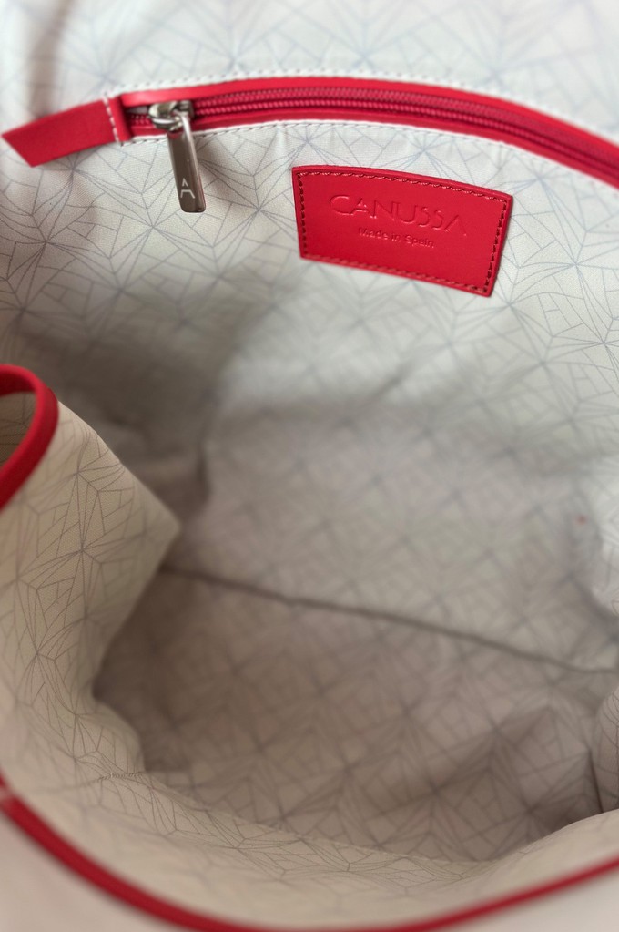 Trotto crossbody bag - Cherry from CANUSSA