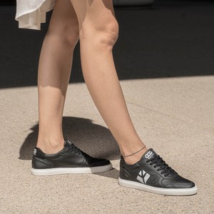 topsy - black white from COG