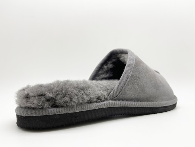 thies 1856 ® Sheepskin Grumpy Dad Slipper dark grey (M) from COILEX