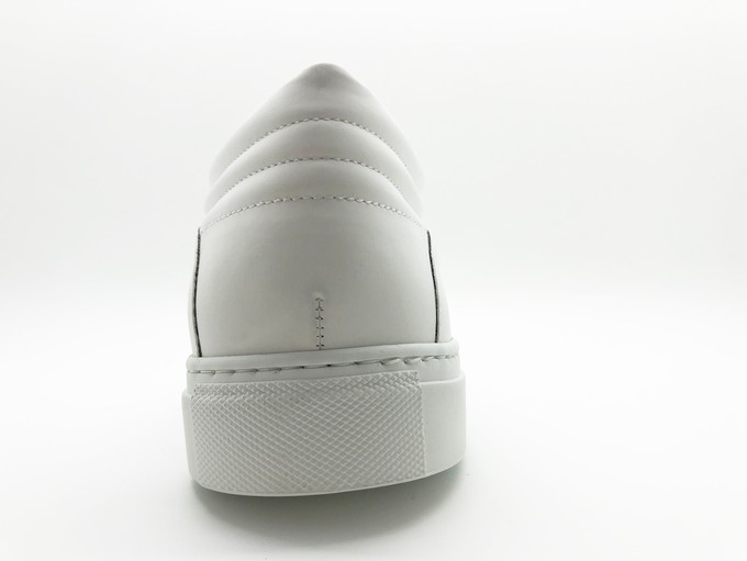 nat-2™ Sleek Low vegan white reflective (W/M/X) from COILEX