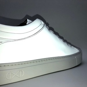 nat-2™ Sleek Low vegan white reflective (W/M/X) from COILEX