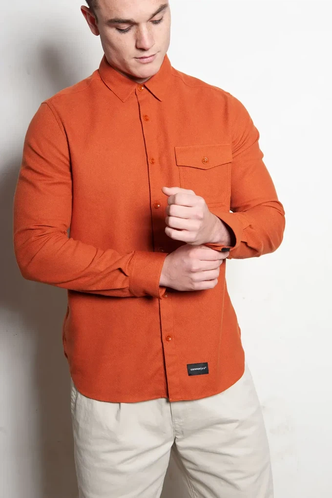 Sustainable shirt Hinas | burned orange from common|era sustainable fashion