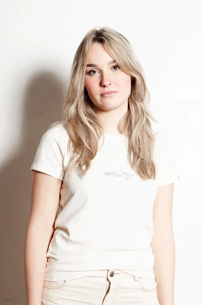 Sustainable T-shirt Hille | creme from common|era sustainable fashion