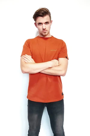 Sustainable T-shirt Hiland | burned orange from common|era sustainable fashion