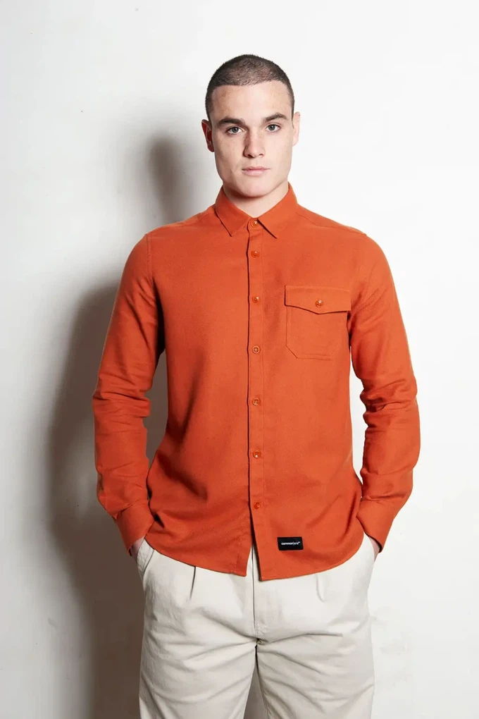 Sustainable shirt Hinas | burned orange from common|era sustainable fashion