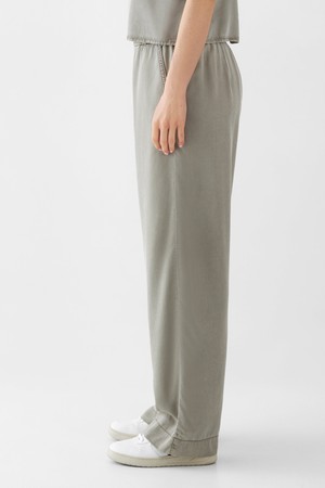 RAY Easy On Tencel - Pants - Rock Olive from DAWN Denim RAY Easy On Tencel - Pants - Rock Olive from DAWN Denim
